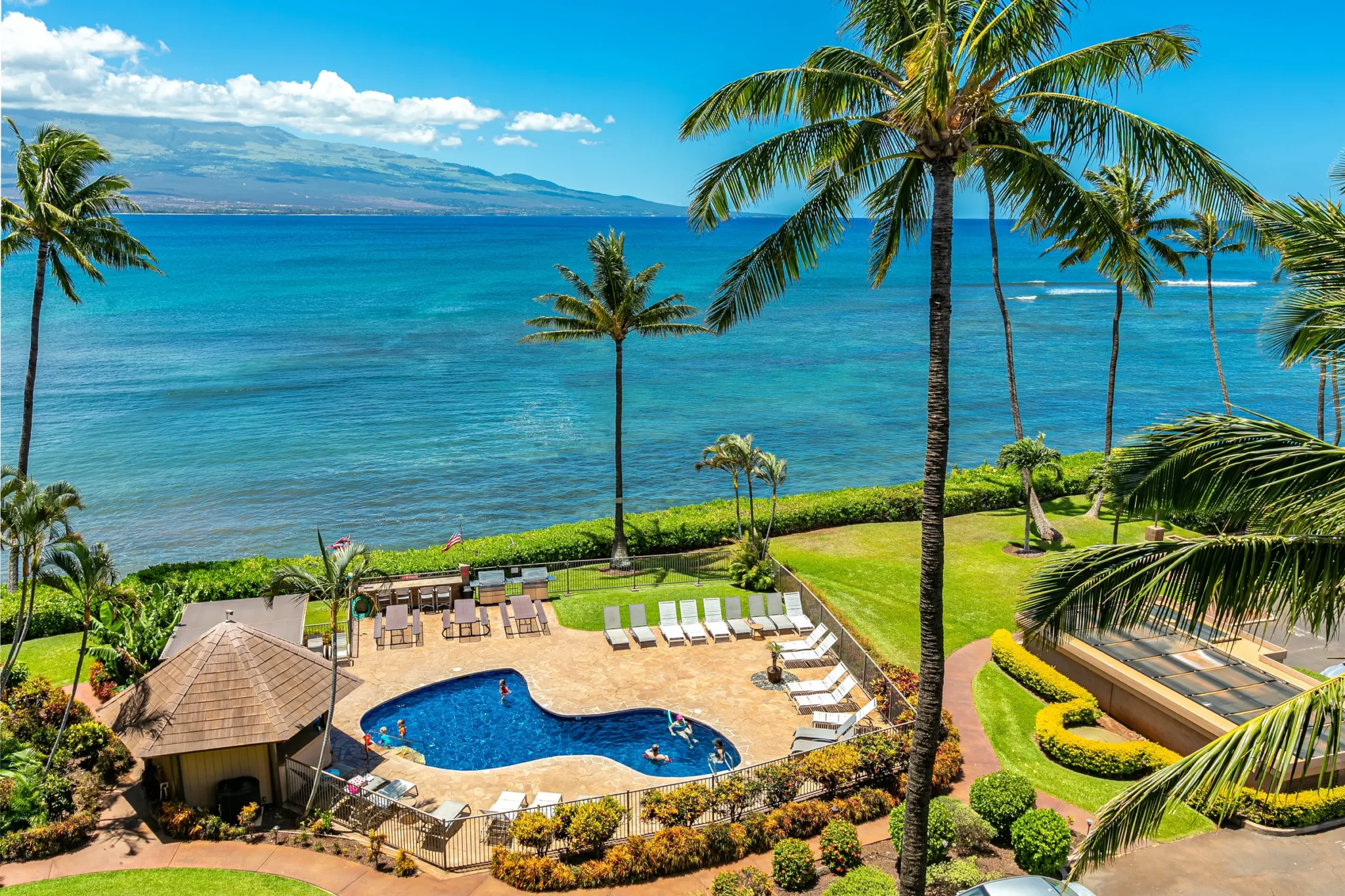 coldwell-banker-island-vacations-hawaii-maui-island-sands-vacation- rentals-complex-island-sands-600-banner