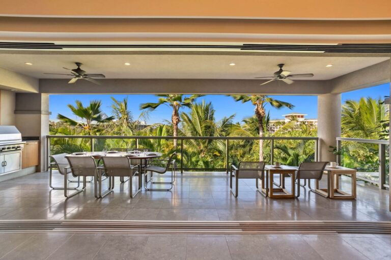 The outdoor seating area of a vacation rental in Hawaii.