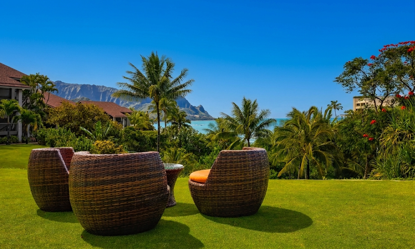 Coldwell_Banker_Island_Vacations_Luxury_Hawaii resort with chairs